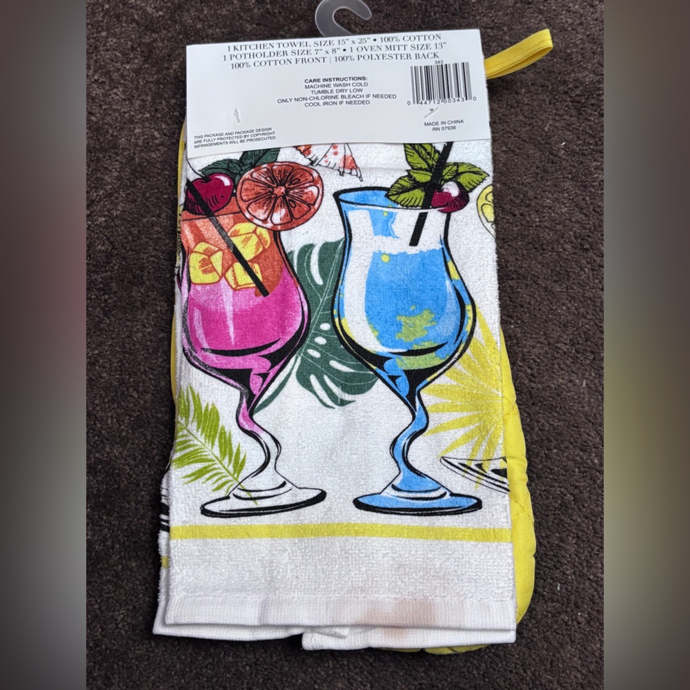 Colorful Cocktail Print Kitchen Set - Picture 4 of 5